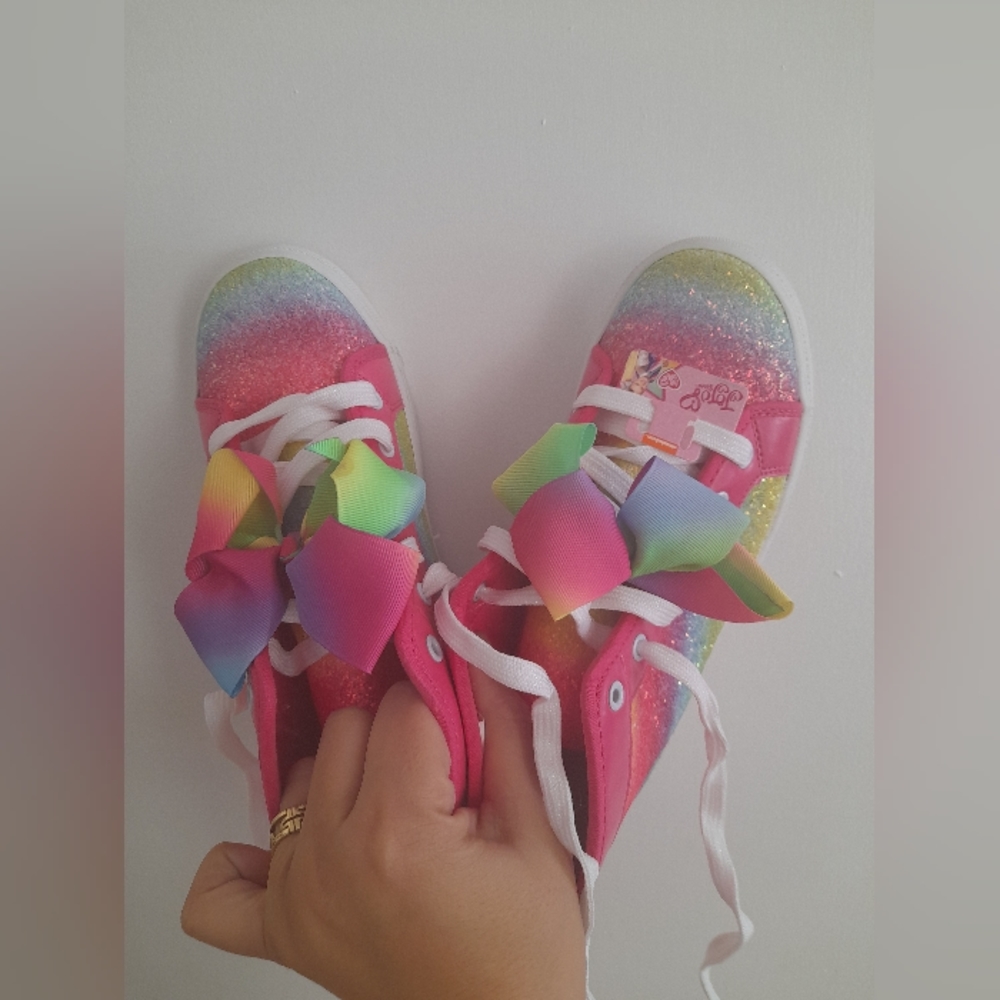 Jojo girls shose size 4